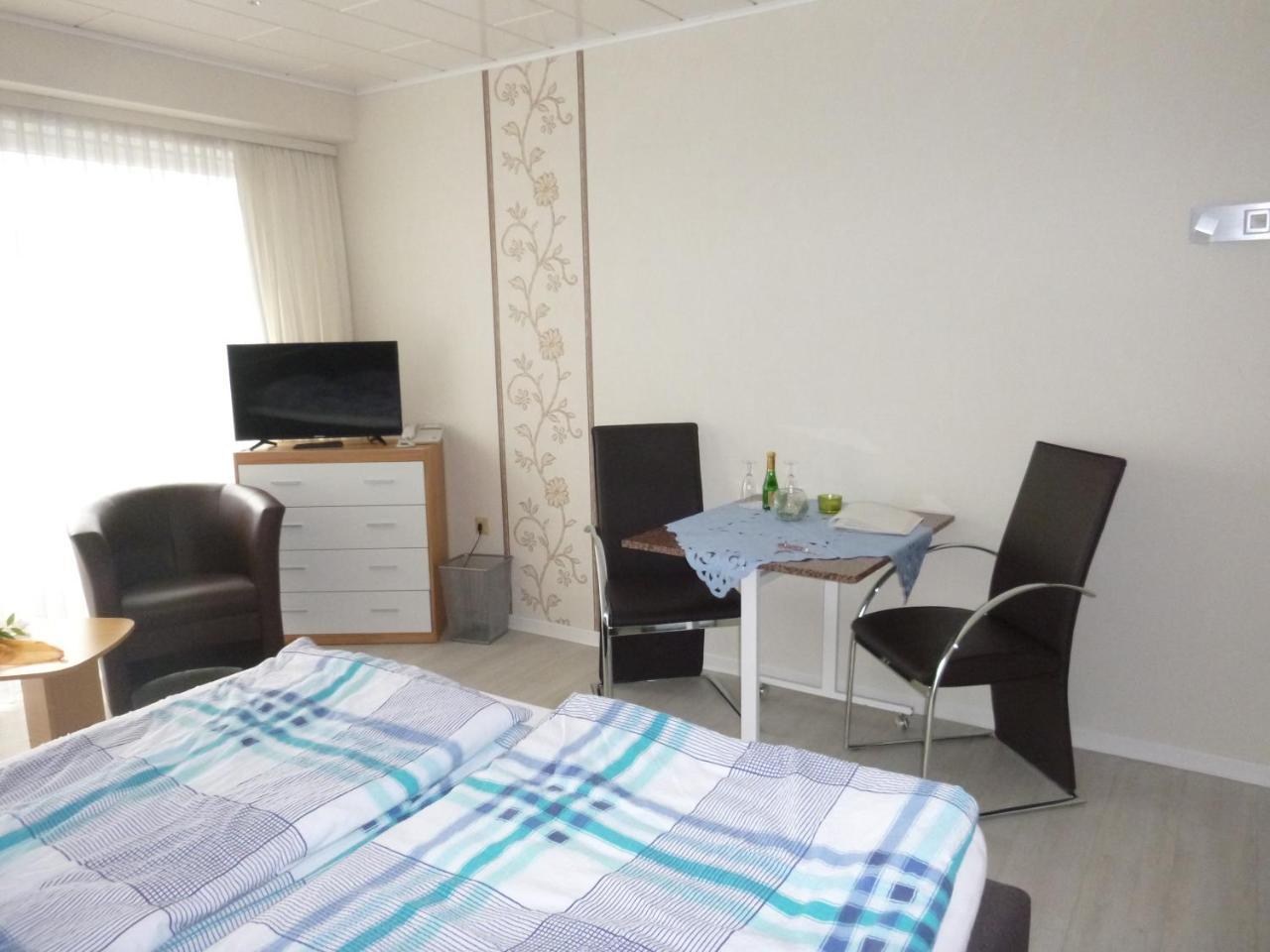 Hotel Haus Delphin Bad Wildungen Esterno foto